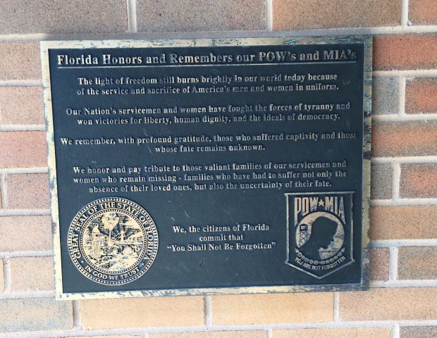 FLORIDA HONORS AND REMEMBERS OUR POW’S AND MIA’S MEMORIAL PLAQUE TALLSHASSEE II