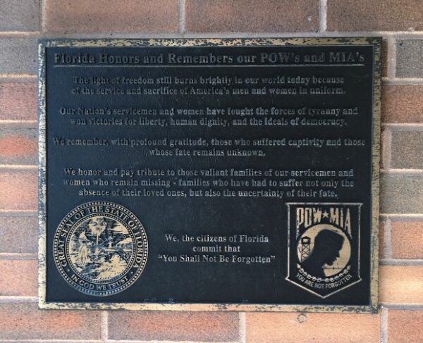 FLORIDA HONORS AND REMEMBERS OUR POW’S AND MIA’S MEMORIAL PLAQUE TALLAHASSEE