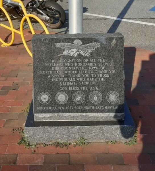 TOWN OF NORTH EAST ULTIMATE SACRIFICE MEMORIAL
