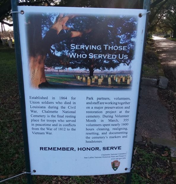 SERVING THOSE WHO SERVED US WAR MEMORIAL PLAQUE