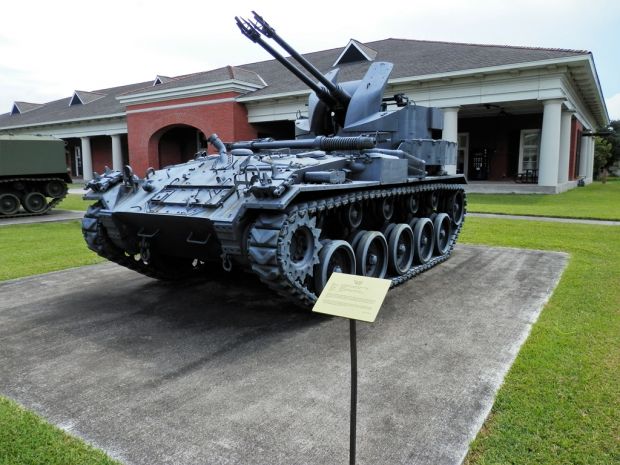 M19A1 “DUSTER” UNITED STATES WAR MEMORIAL