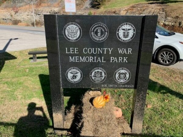 LEE COUNTY WAR MEMORIAL PARK MARKER