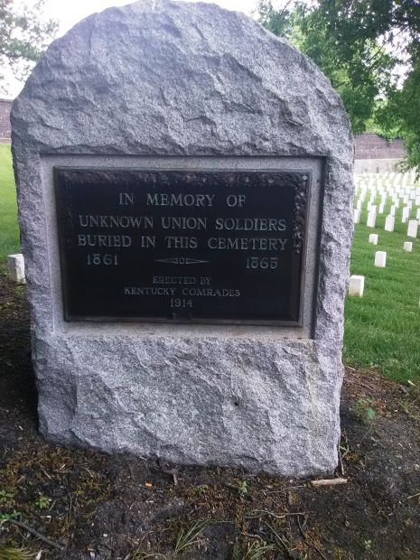 CAVE HILL CEMETERY UNKNOWN CIVIL WAR MEMORIAL