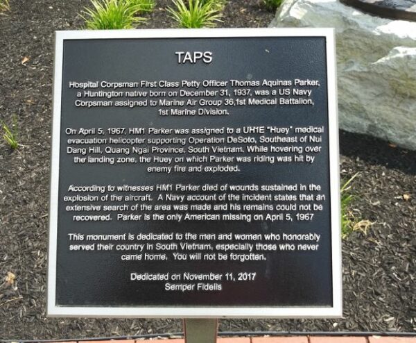 TAPS SEMPER FIDELIS WAR MEMORIAL PLAQUE