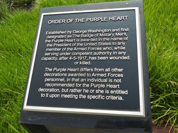 HUNTINGTON ORDER OF THE PURPLE HEART WAR MEMORIAL PLAQUE A