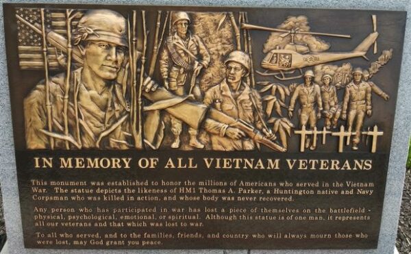 HUNTINGTON VIETNAM VETERANS MEMORIAL PLAQUE