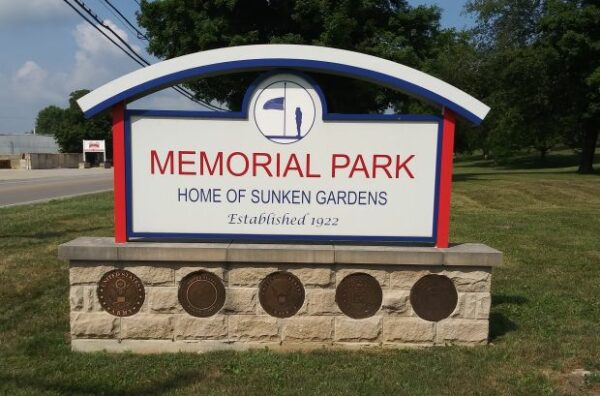 HUNTINGTON MEMORIAL PARK MARKER