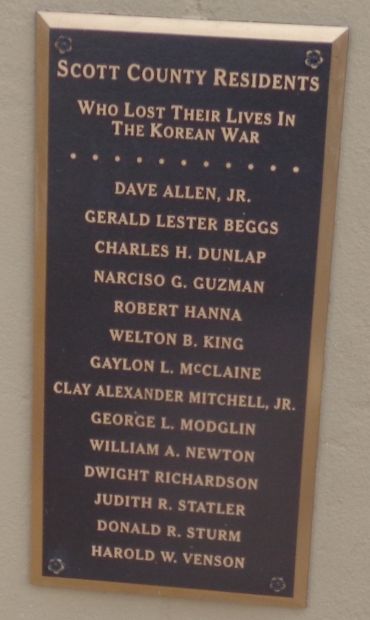 SCOTT COUNTY WAR VETERANS MEMORIAL PLAQUE G