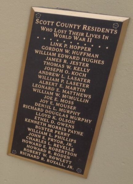 SCOTT COUNTY WAR VETERANS MEMORIAL PLAQUE E