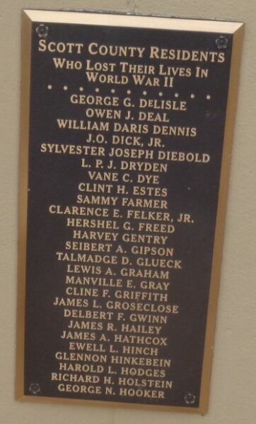 SCOTT COUNTY WAR VETERANS MEMORIAL PLAQUE D