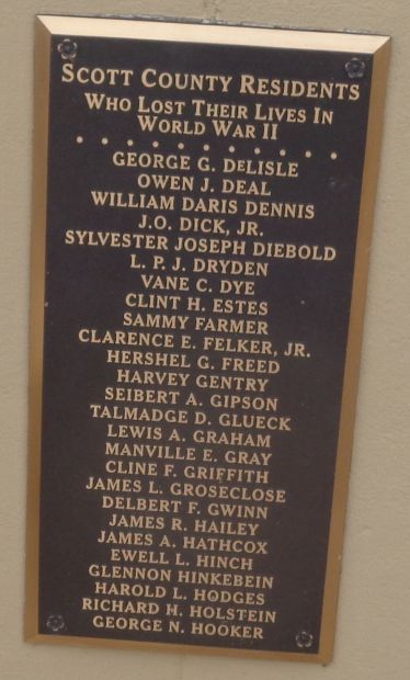 SCOTT COUNTY WAR VETERANS MEMORIAL PLAQUE D