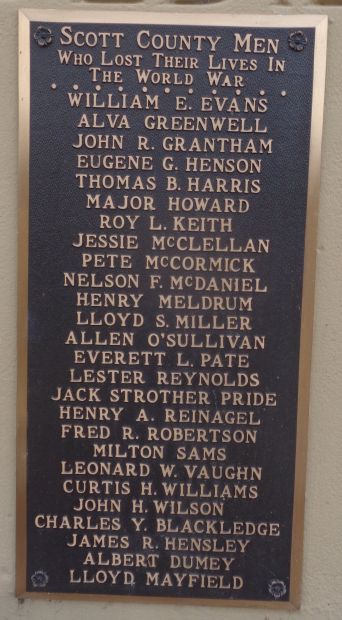 SCOTT COUNTY WAR VETERANS MEMORIAL PLAQUE B