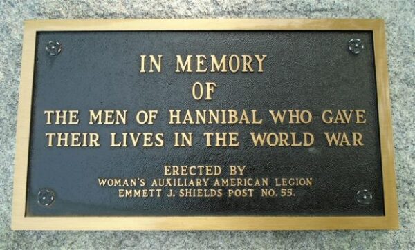 HANNIBAL WORLD WAR MEMORIAL PLAQUE