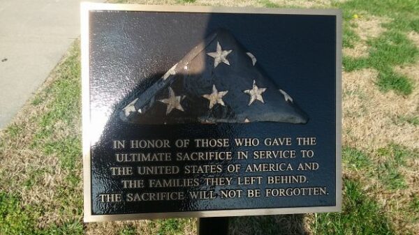 SPRINGFIELD NATIONAL CEMETERY ULTIMATE SACRIFICE VETERANS MEMORIAL