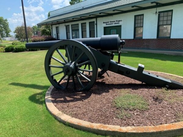 THE BIG GUNS WAR MEMORIAL