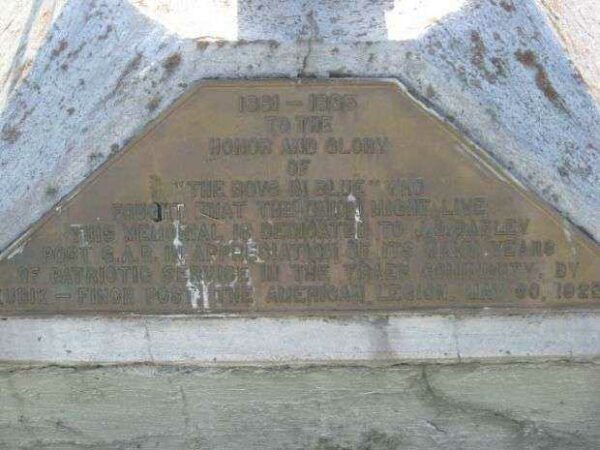 BUCKINGHAM CEMETERY MEMORIAL FLAGPOLE PLAQUE