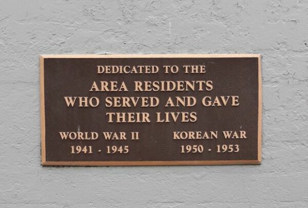 TECUMSEH WORLD WAR II AND KOREAN WAR MEMORIAL PLAQUE