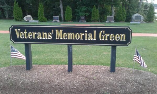 SWANSEA VETERANS’ MEMORIAL GREEN MEMORIAL MARKER