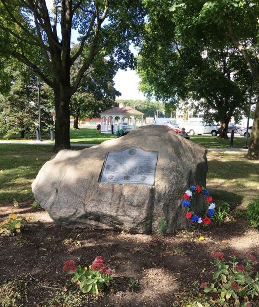 MANSFIELD WORLD WAR II HONOR ROLL MEMORIAL