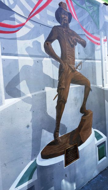 MANSFIELD DEFENDS VETERANS MEMORIAL MURAL