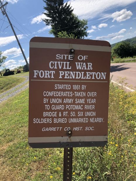 SITE OF CIVIL WAR FORT PENDETON MEMORIAL MARKER