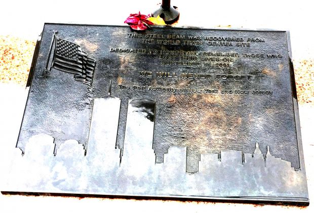 “WE WILL NEVER FORGET” SEPTEMBER 11, 2001 MEMORIAL PLAQUE B
