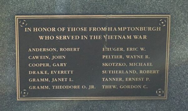 HAMPTONBURGH VIETNAM VETERANS MEMORIAL PLAQUE
