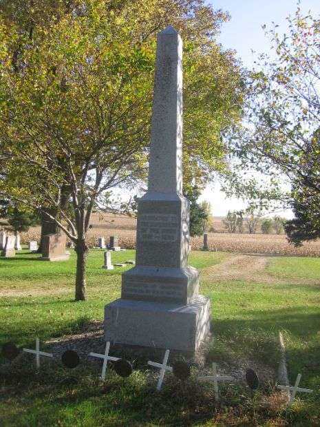 UNION CEMETERY SOLDIERS AND SAILORS MEMORIAL