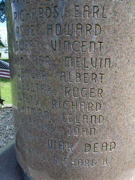 VESTAL WAR VETERANS MEMORIAL STONE C