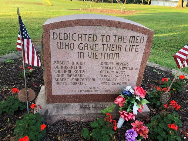 PHIKLLIPSBURG JAYCEES VIETNAM SUPREME SACRIFICE MEMORIAL