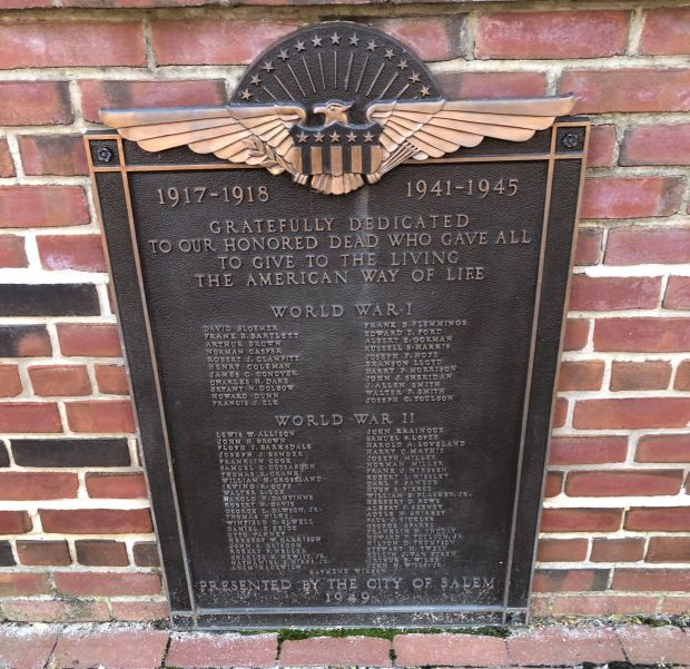 CITY OF SALEM WORLD WAR I AND WORLD WAR II MEMORIAL PLAQUE