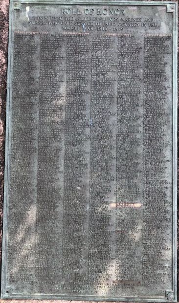 VINELAND WORLD WAR ROLL OF HONOR MEMORIAL PLAQUE