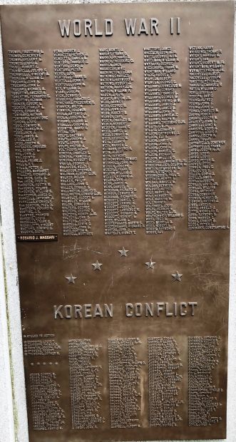 CITY OF VINELAND WAR VETERANS MEMORIAL PLAQUE G