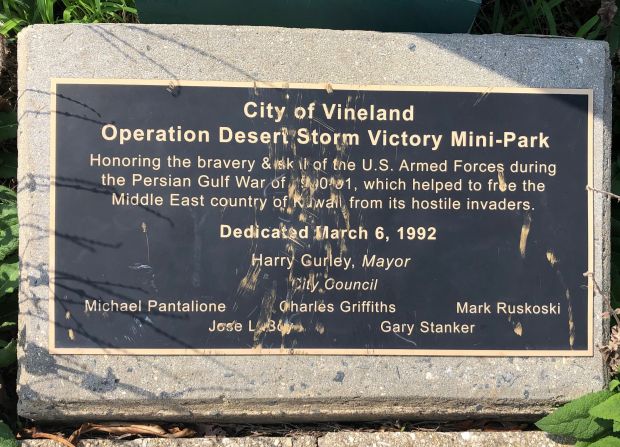 CITY OF VINELAND OPERATION DESERT STORM VICTORY MINI-PARK MEMORIAL PLAQUE