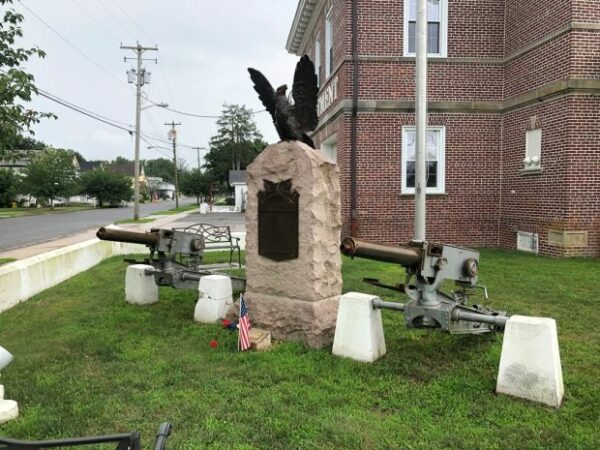 WOODBINE ROLL OF HONOR WORLD WAR MEMORIAL