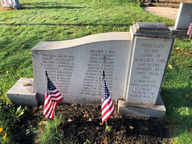 BURLINGTON, NJ WORLD WAR II MEMORIAL RIGHT LEFT STONE