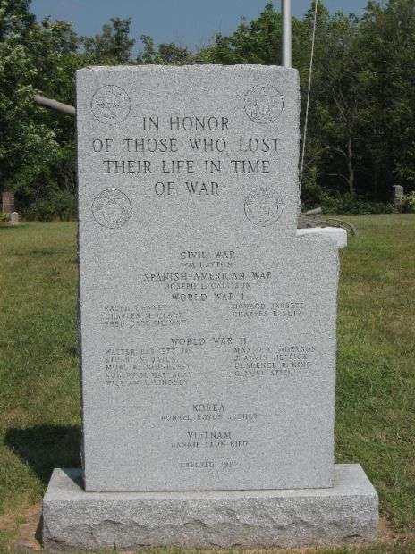 OAKLAWN CEMETERY VETERANS MEMORIAL