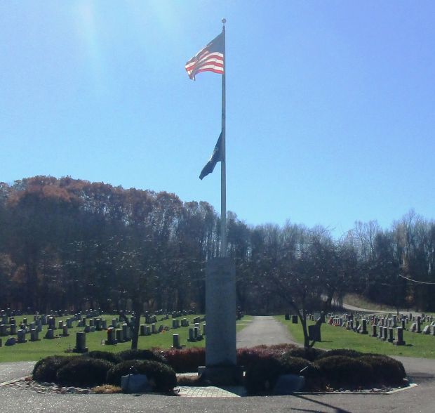 WAYNESBURG SUPREME SACRIFICE WORLD WAR II MEMORIAL