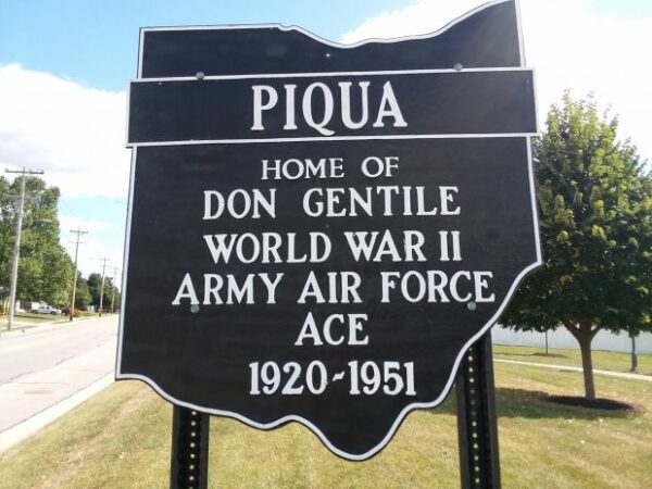PIQUA WAR MEMORIAL MARKER