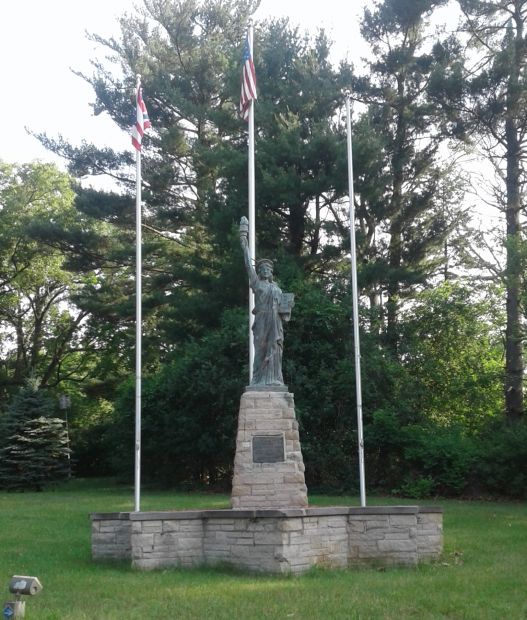 SYLVANIA REPLICA OF THE STATUE OF LIBERTY MEMORIAL