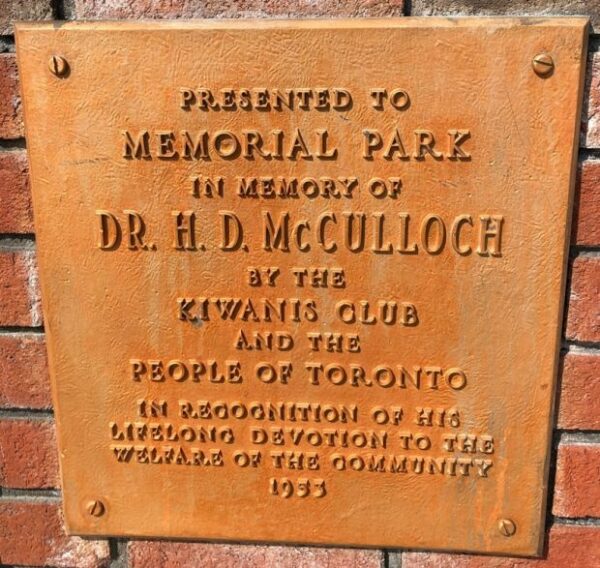 A LIVING WAR MEMORIAL PLAQUE D