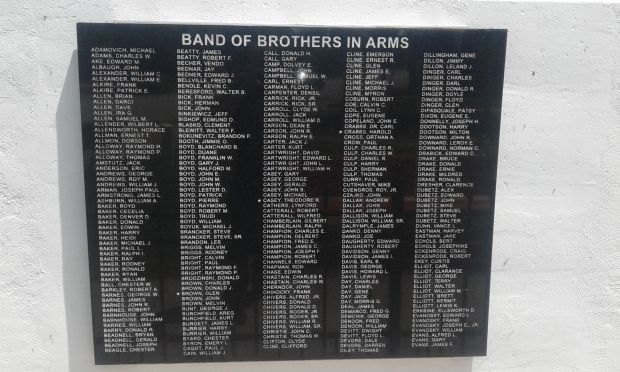 AMSTERDAM VETERANS MEMORIAL PLAQUE B