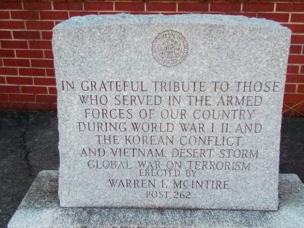 WARREN L. MCINTIRE POST 262 WAR VETERANS MEMORIAL