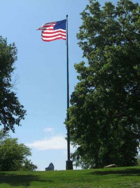 DES MOINES G.A.R. MEMORIAL FLAGPOLE