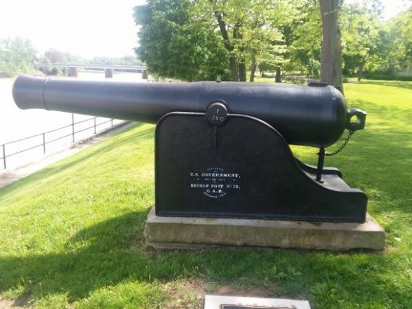 BISHOP POST NO 22 G.A.R. CIVIL WAR CANNON MEMORIAL