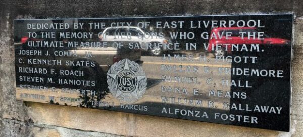 CITY OF EAST LIVERPOOL VIETNAM WAR ULTIMATE SACRIFICE MEMORIAL