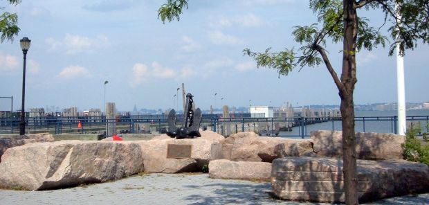 STATEN ISLAND UNITED STATES MERCHANT MARINE WAR MEMORIAL