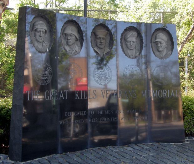 THE GREAT KILLS VETERANS MEMORIAL CLOSE-UP
