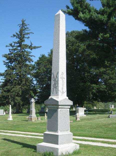 W.R.C. CEMETERY CIVIL WAR MEMORIAL