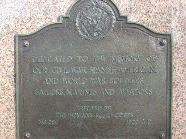 OSKALOOSA VETERANS WAR MEMORIAL PLAQUE